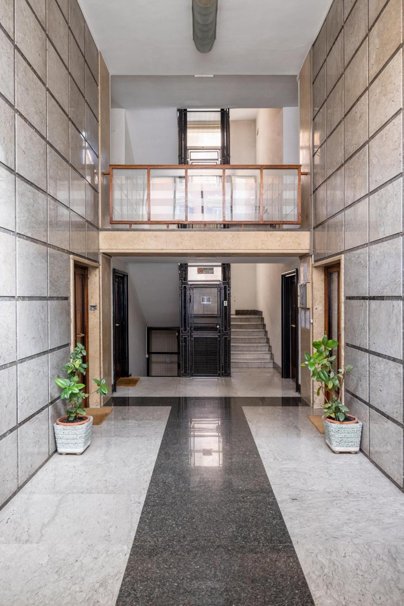 Floor With Rooftop Terrace Near St. Peter Appartamento *