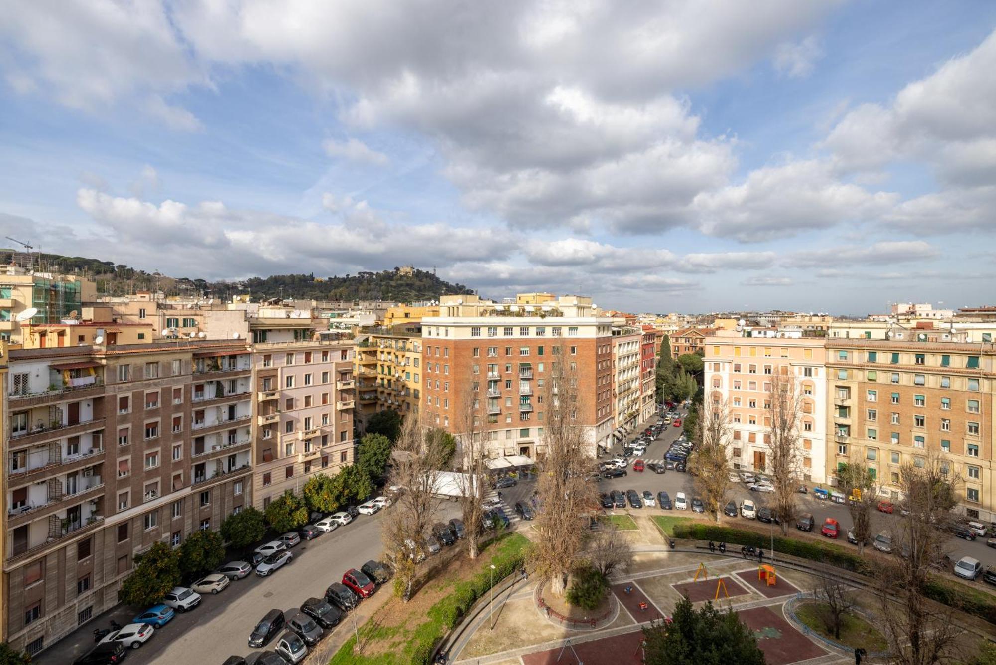 Floor With Rooftop Terrace Near St. Peter Appartamento